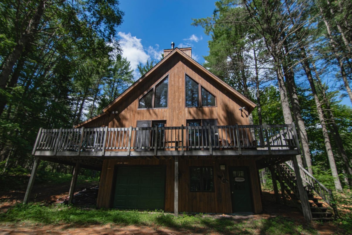 Camp Hatteras ：森林中的安静僻静的小木屋