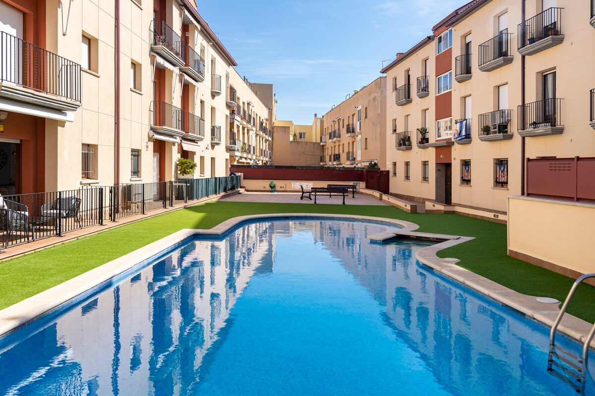 Precioso apartamento con piscina en Palamós.