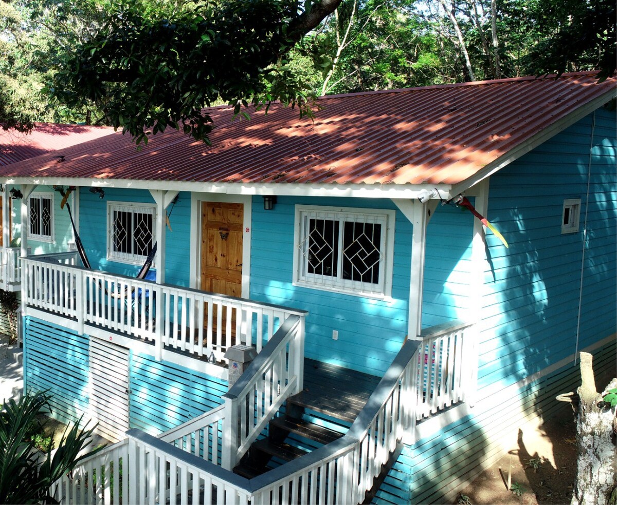 Cute 2-bedroom Sunflower cottage West Bay