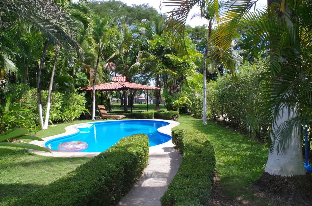 Los Delfines Villa (Private Pool) Bungalow