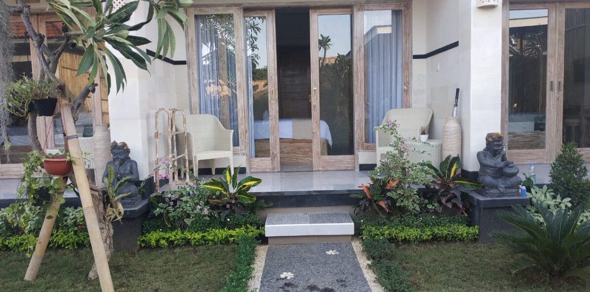 Trompong House 4 Adult Nusa Bali