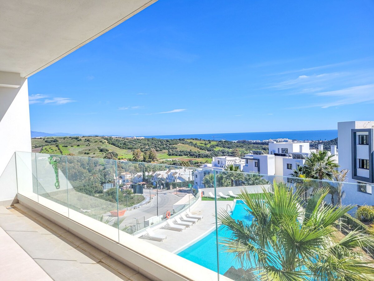 Two bedroom apartment in Mirador Del Golf Estepona