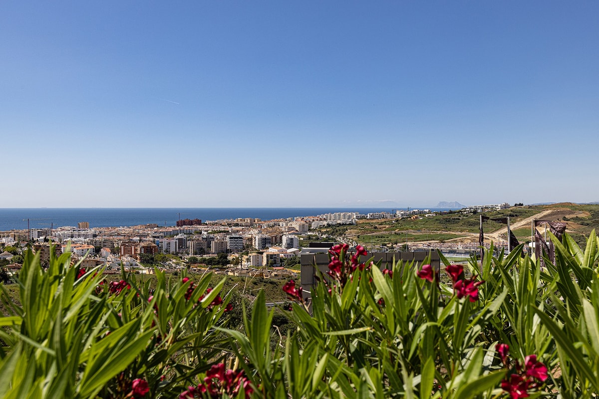 2 Bedroom Apartment @Estepona Hills With Sea View!