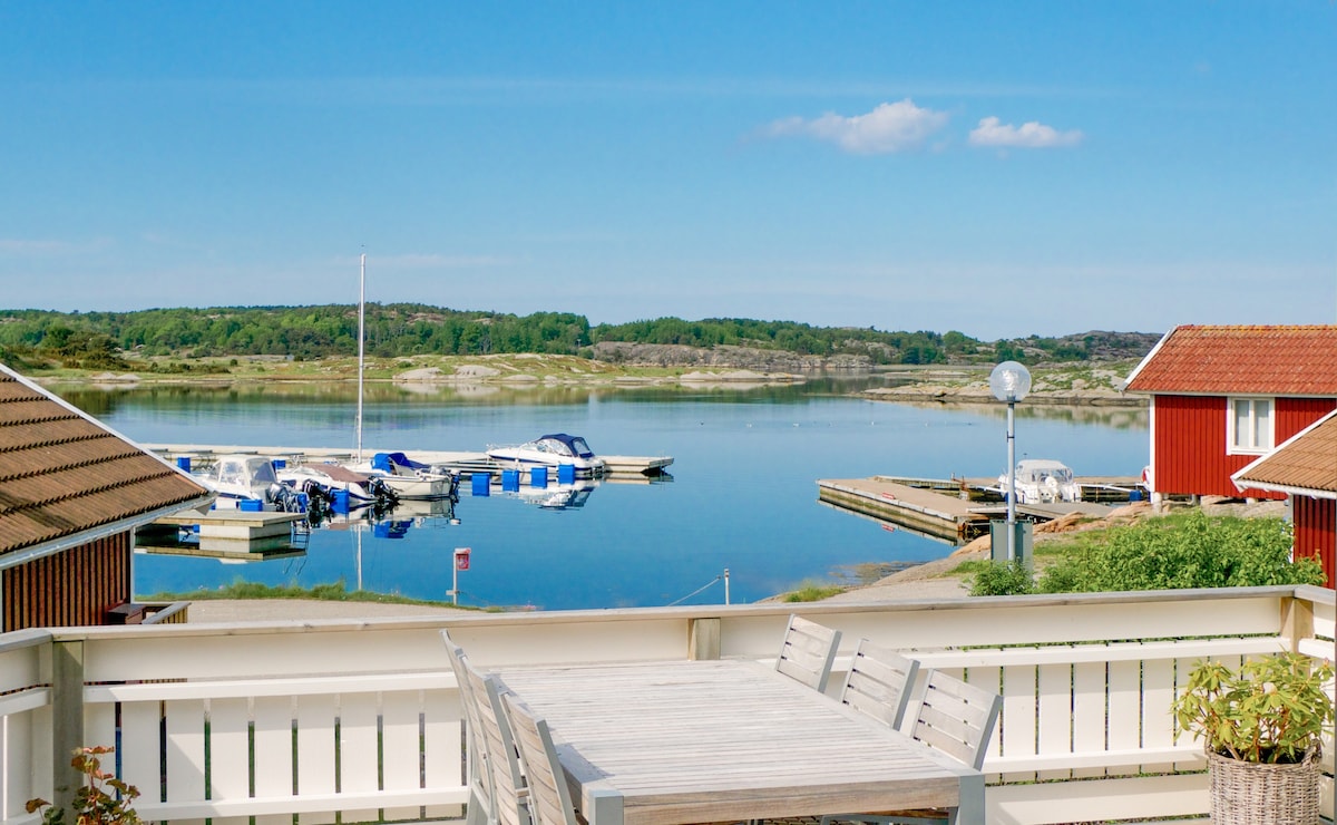 塔南斯特兰（ Tanumstrand ）海景夏季小屋