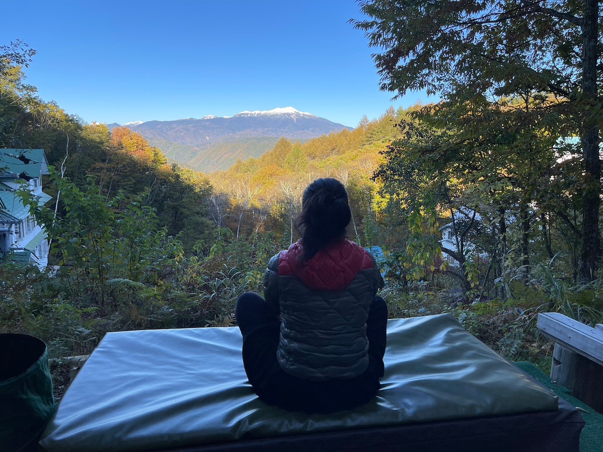 大型出租别墅，可欣赏铃兰高原（ Suzuran Kogen ）的美景，连续住宿和其他折扣。整栋大楼最多可出租26张床