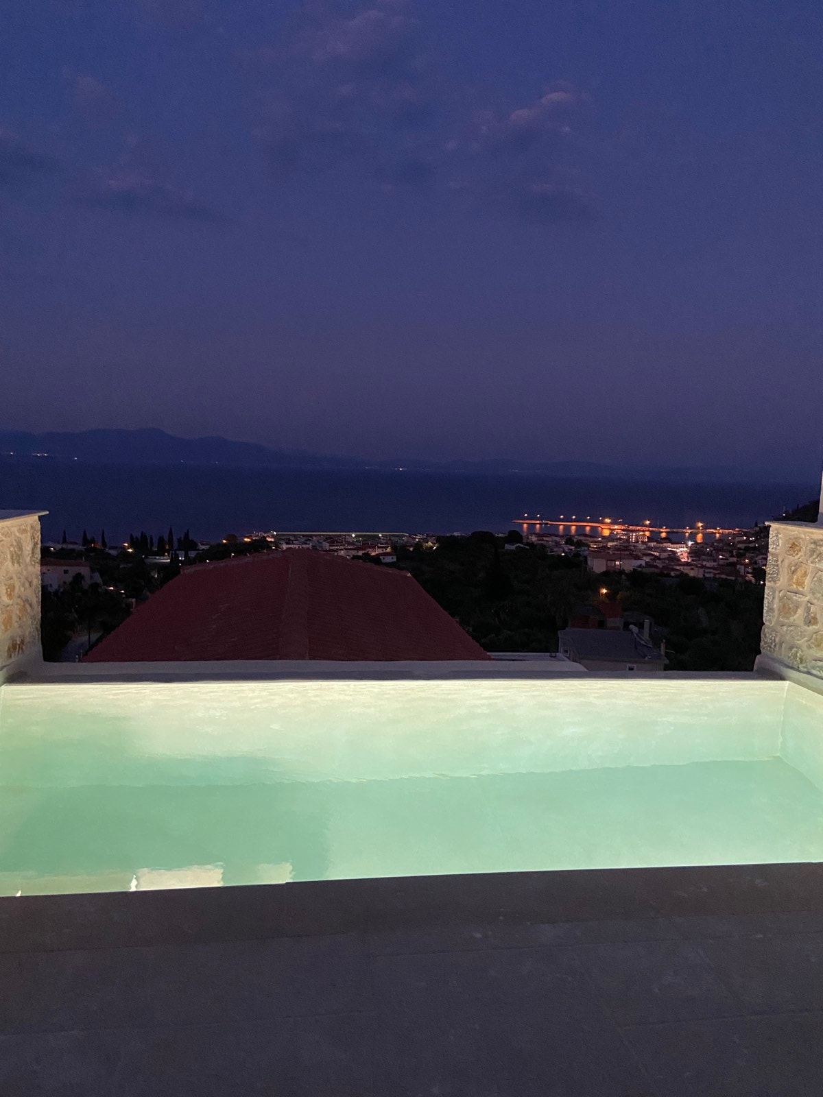 Mani Luxury Suite with private pool - Artemis