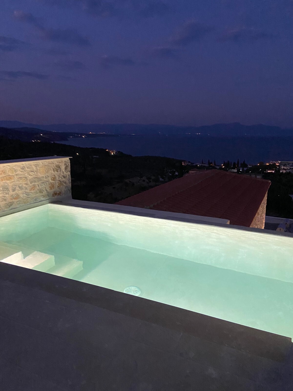 Mani Luxury Suite with private pool - Artemis