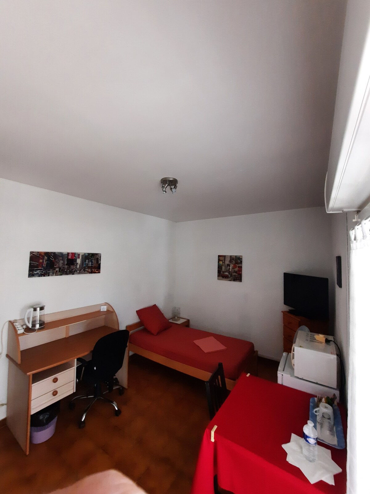Chambre simple dans villa à Toulon Ouest