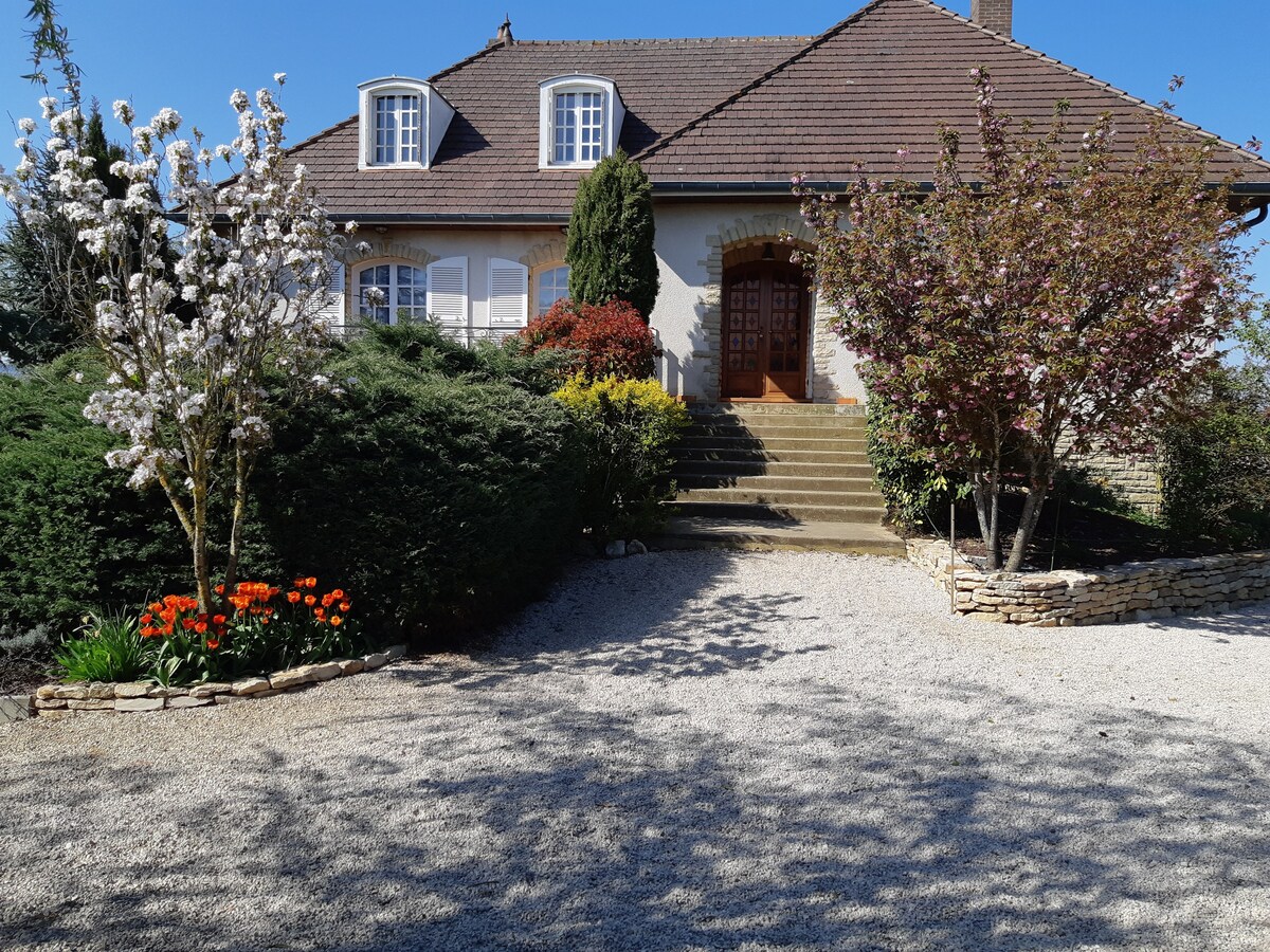 Belle villa à Chaudenay au coeur de la Bourgogne