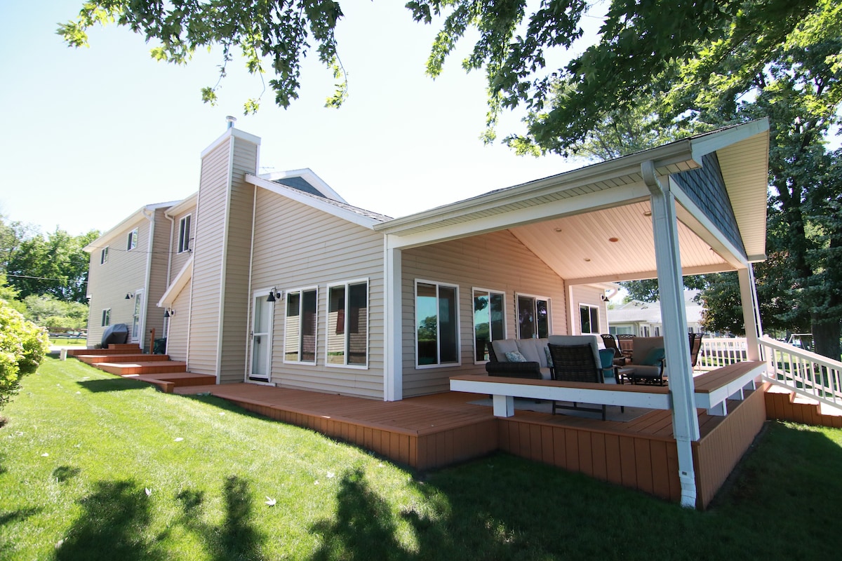 Lakefront House/On Water/Irish Hills