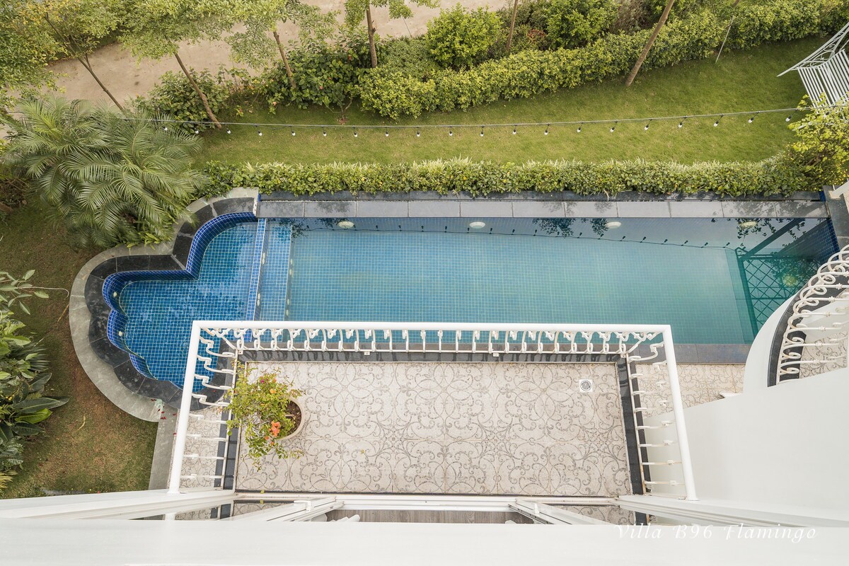 Big Luxury Villa for Family in Flamingo Resort