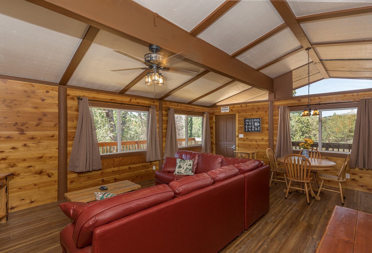 Midpines Cabin
  Perfect for Yosemite vacation!