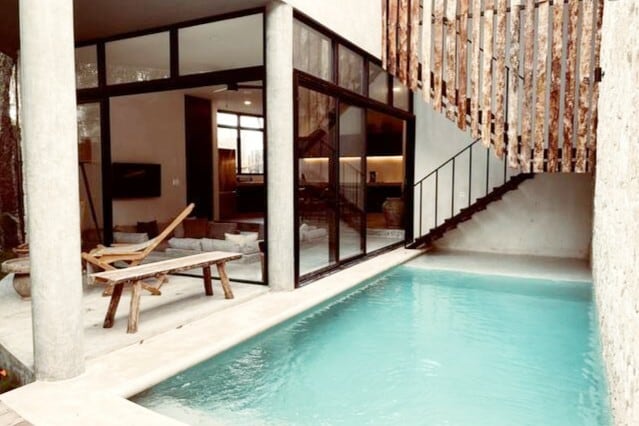 Boho Jungle Villa /Pvt. Pool /100mbs/AC/Concierge