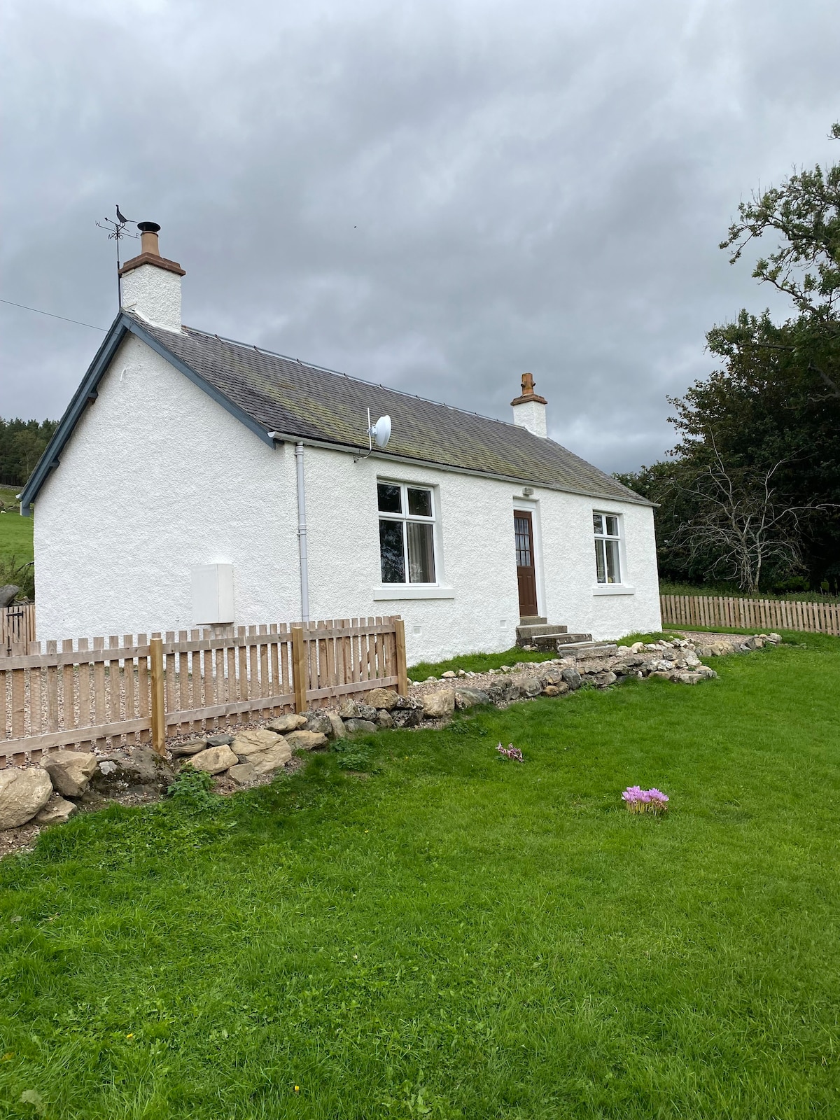 Cosy Country cottage