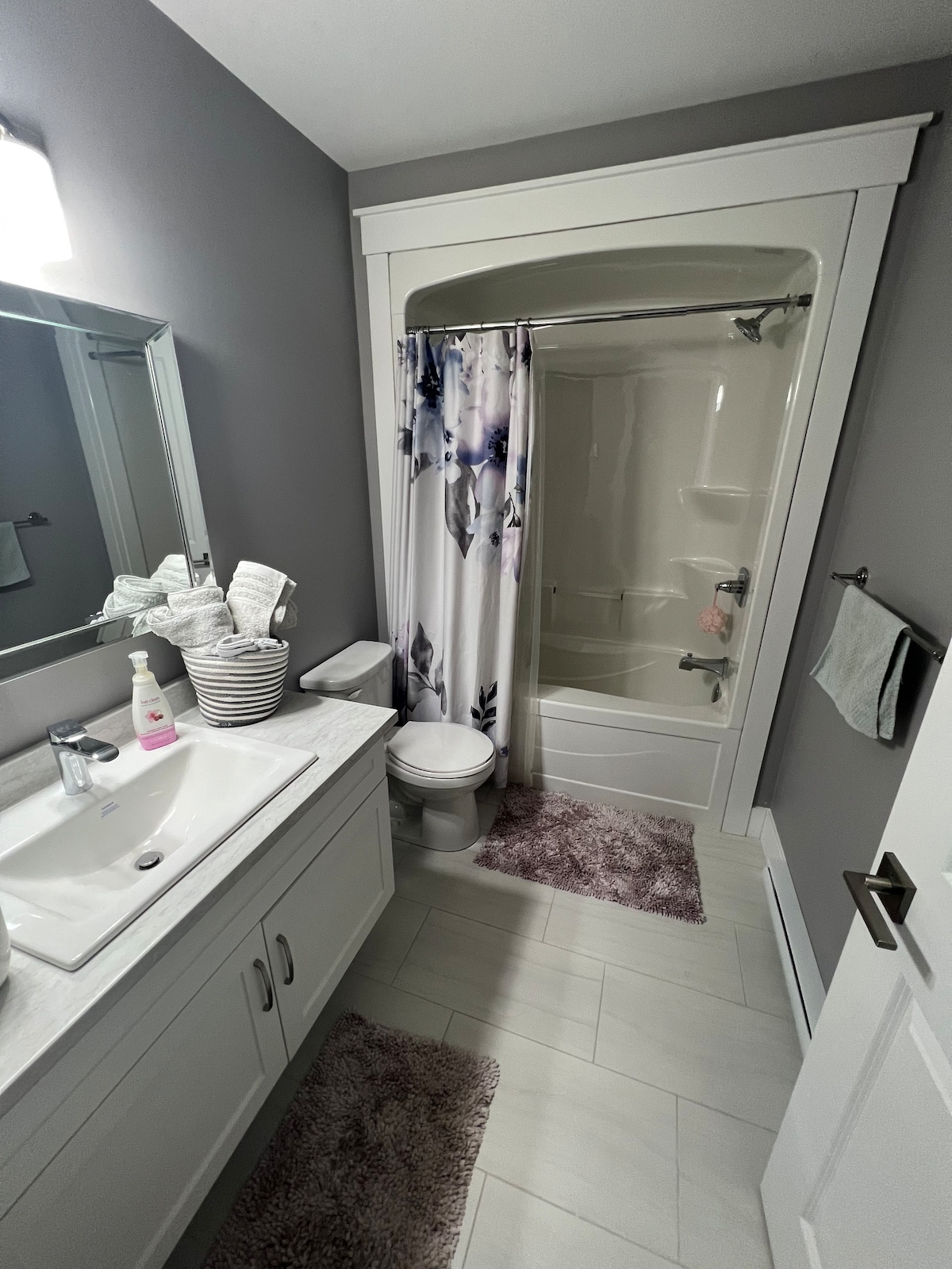 淡紫色-独立房间+浴室
