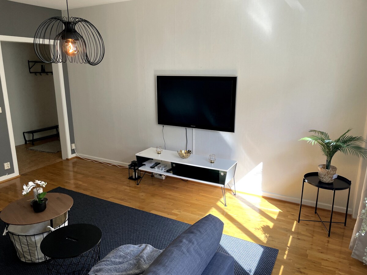 位于Kvillebäcken的漂亮公寓