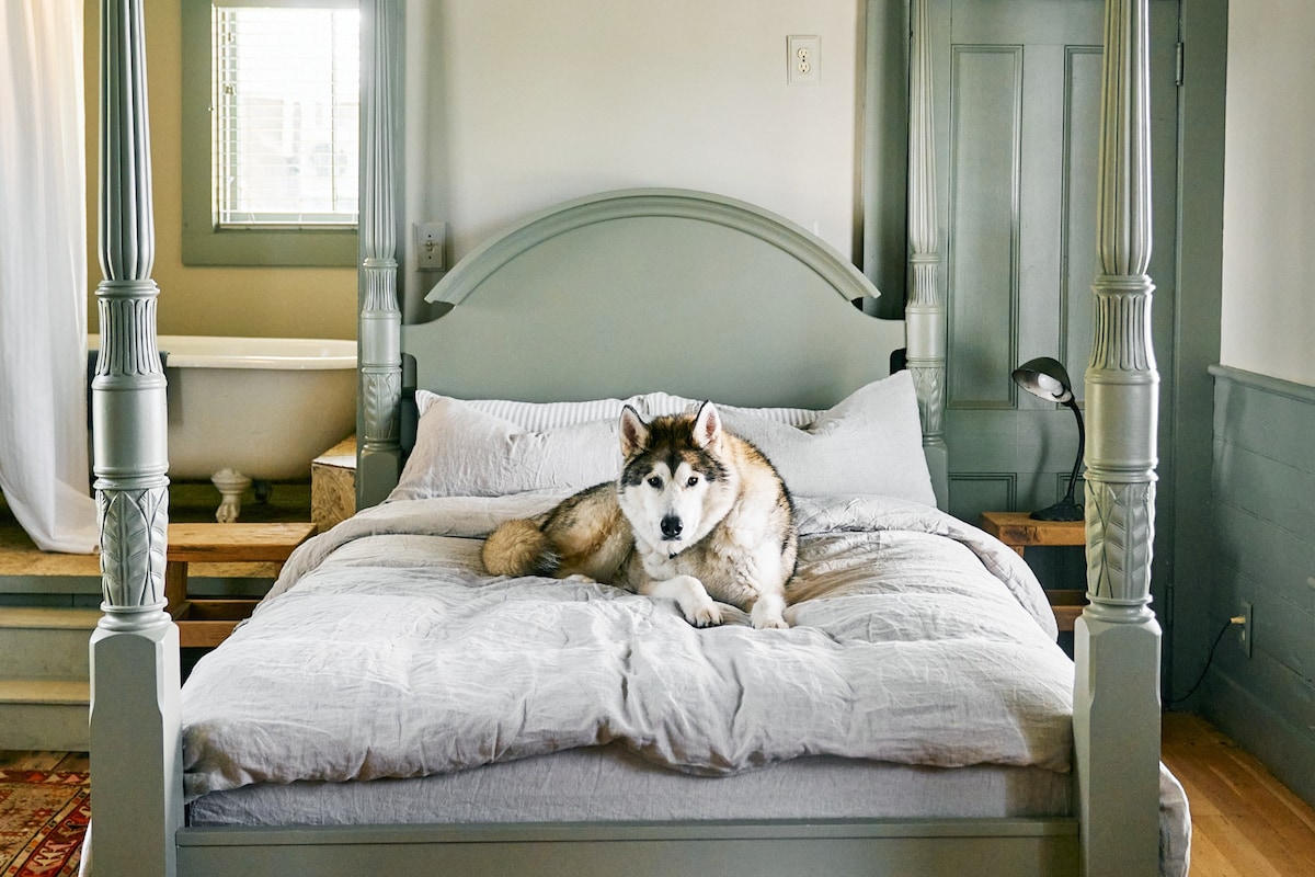 Shaker-Style Boarding House in Callicoon - Apt. 7