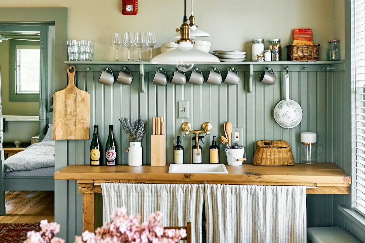 Shaker-Style Boarding House in Callicoon - Apt. 7