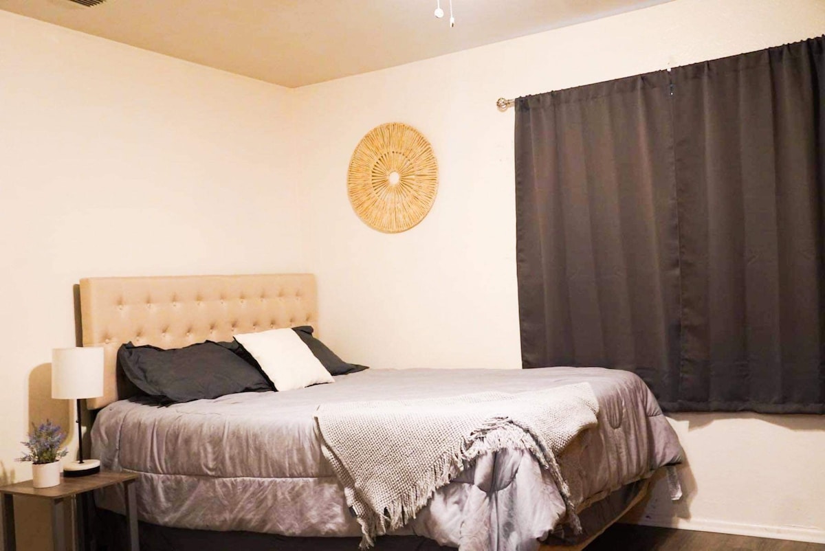 Cozy 1BR Close to TAMUK Perfect for Solo Travelers