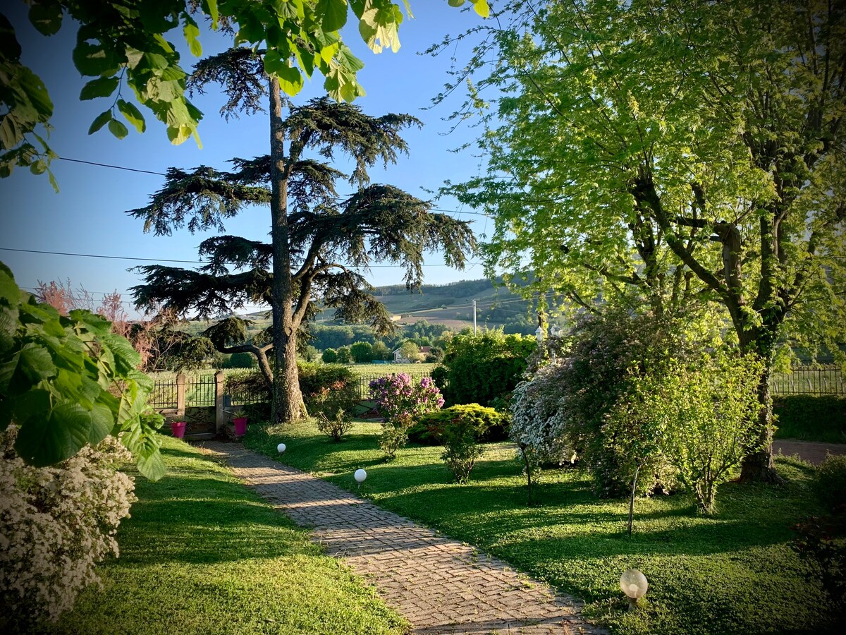 Love Room du Pavillon avec SPA Lyon /  indépendant