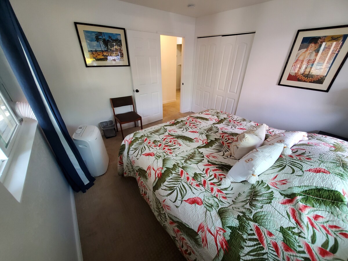Kailana Hale ：宽敞的2卧室，带日落和海景