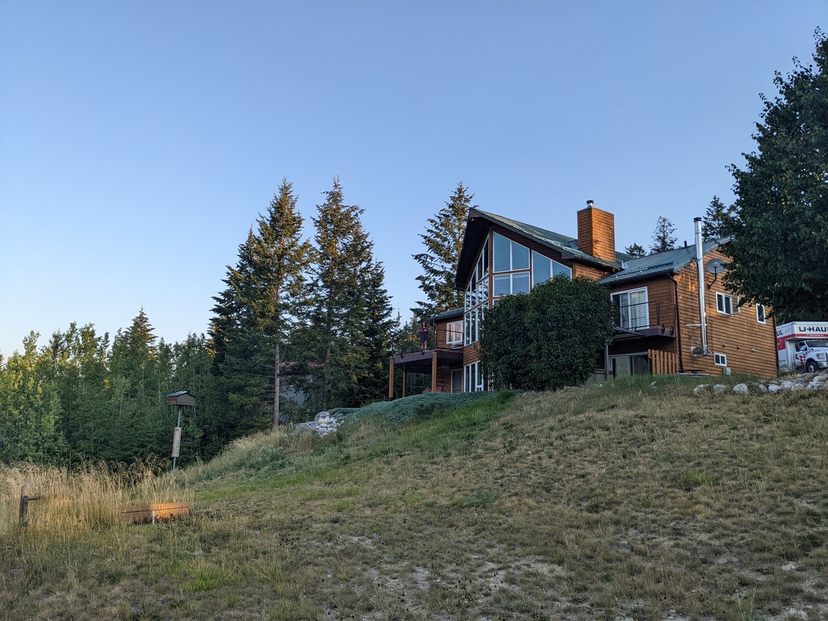 金谷小屋（ Golden Valley Lodge ） ，配备热水浴缸和山景