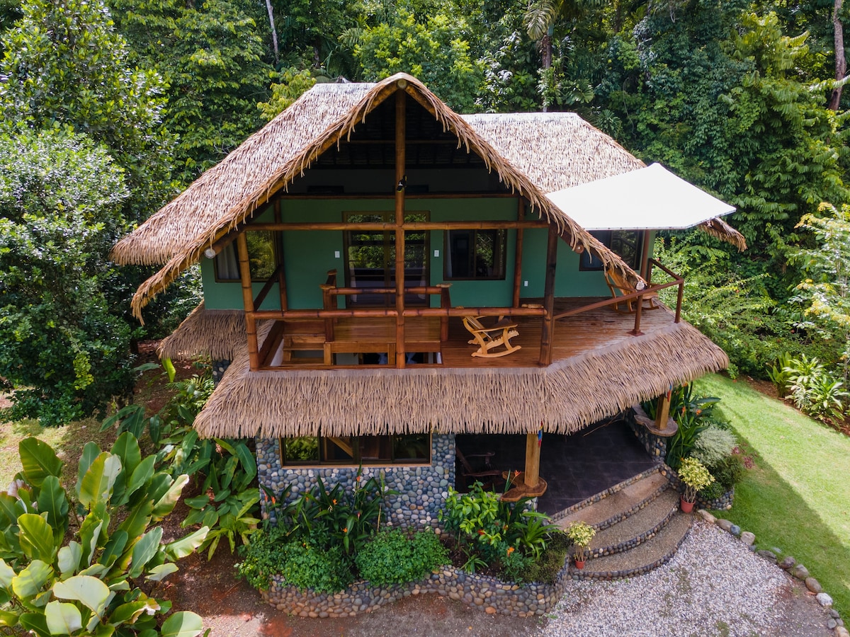 Luxury, 1 bedroom, rainforest jungle villa.