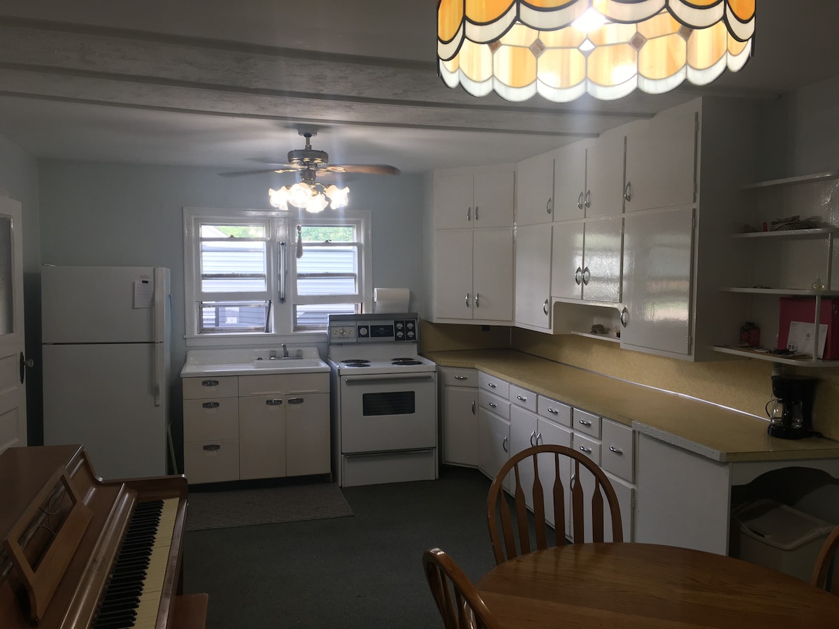 Hunter’s Retreat - 3 Bedrooms and Full Kitchen