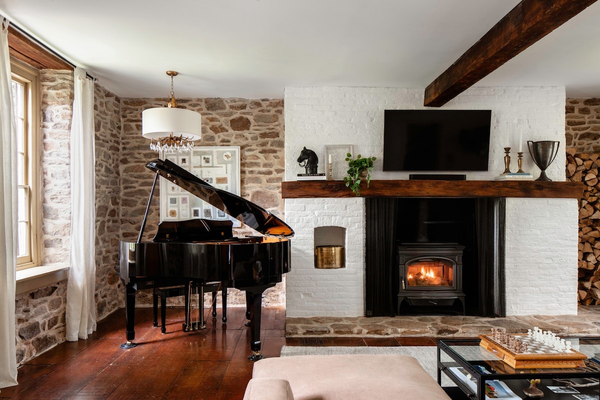 Interior design & grand piano in Lancaster County