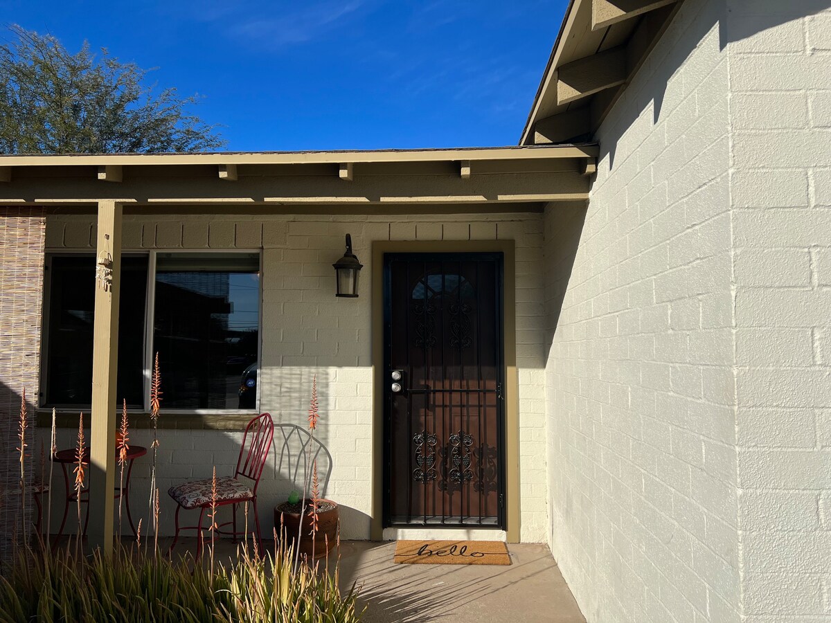 Bright Minimal Home: Central Tucson