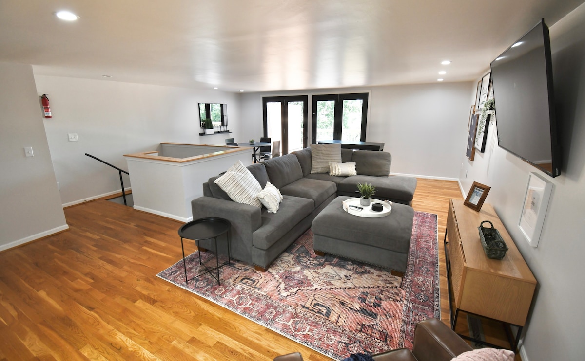 The Wright House| 5 Min to DT| 11 Beds| Sleeps 22