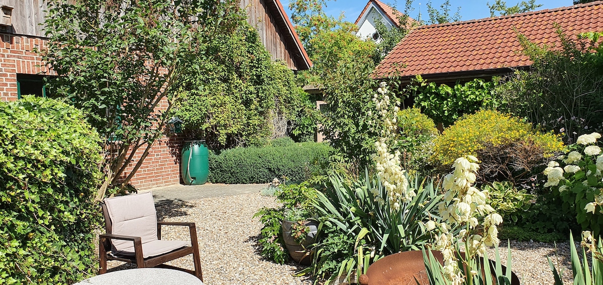 Großzügige Ferienwohnung mit Garten