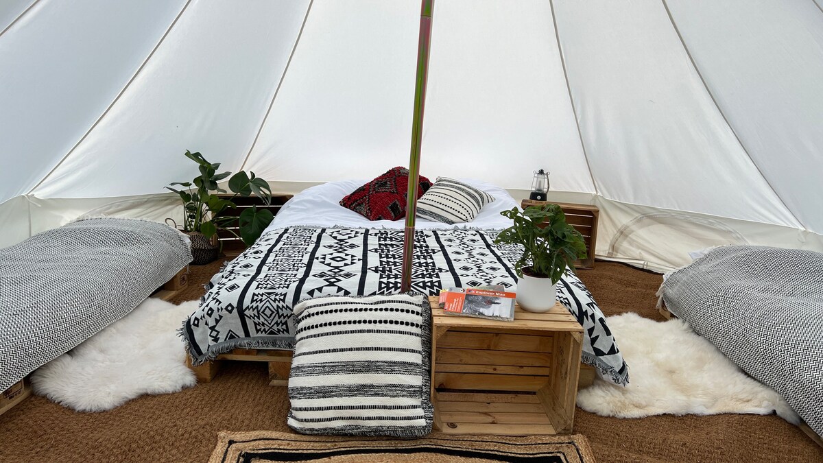 Gorgeous bell tent in beautifully tranquil setting