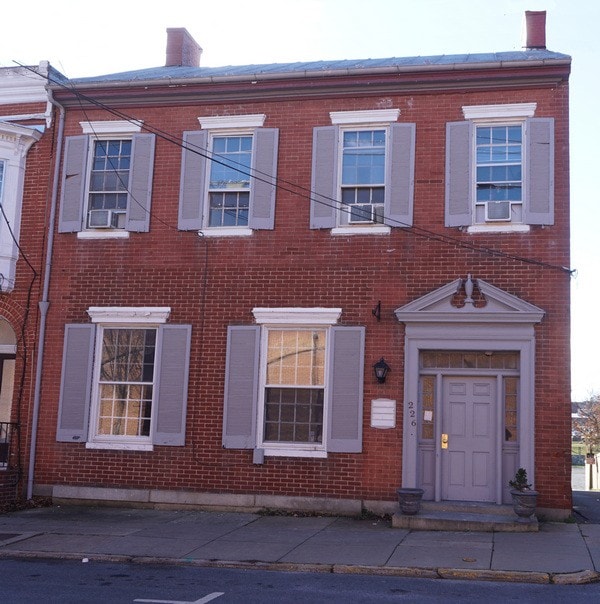 Historic Room 6 Midtown Frederick on Carroll Creek