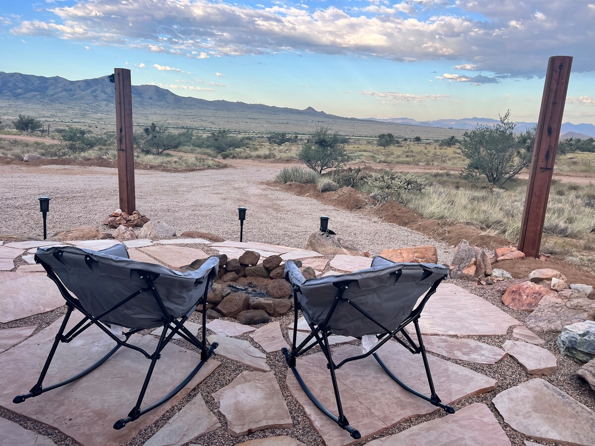 Beautiful Off Grid Glamping Couples Retreat