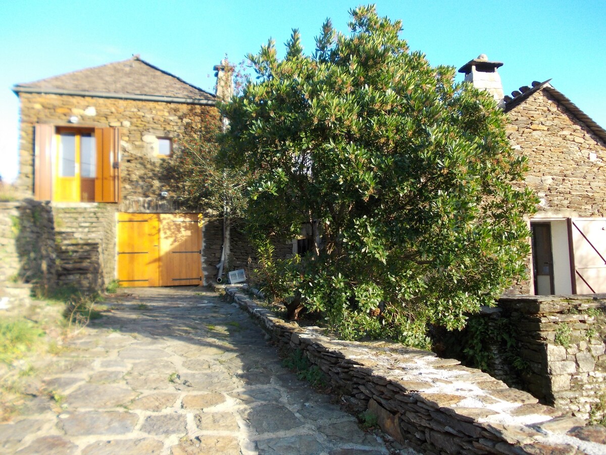 Maison de charme avec piscine sud Ardèche 4chbres