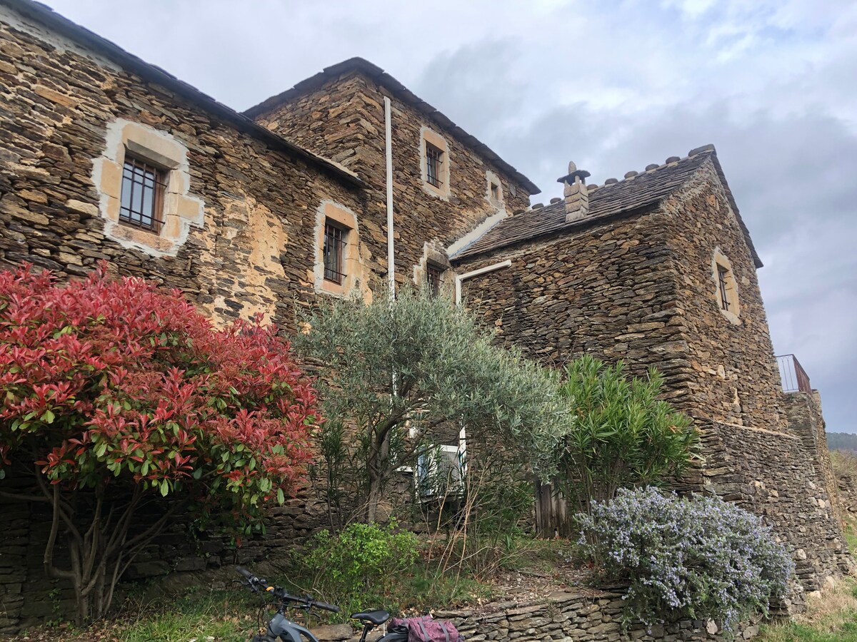 Maison de charme avec piscine sud Ardèche 4chbres