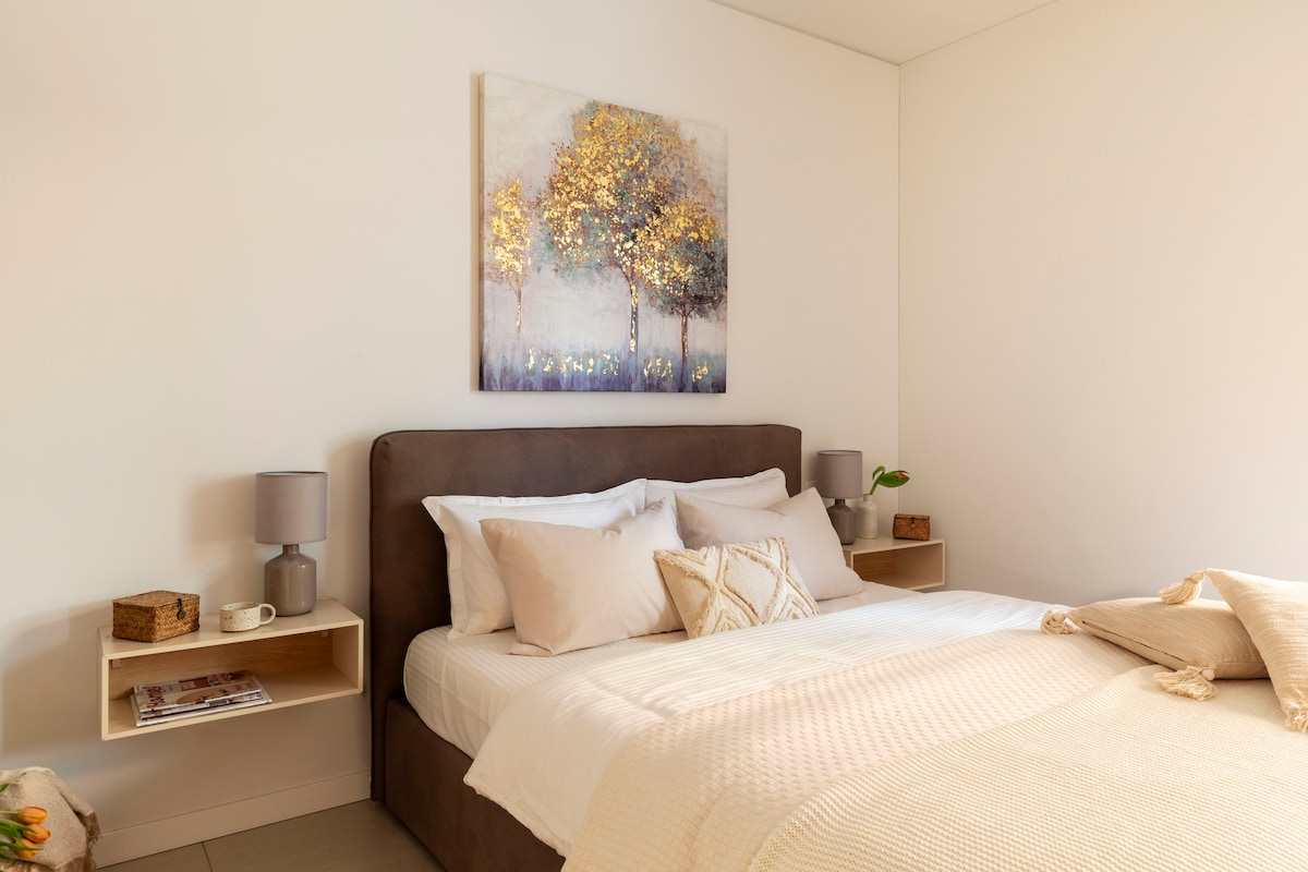 SOLE LUX - Elegant & Modern flat with free parking