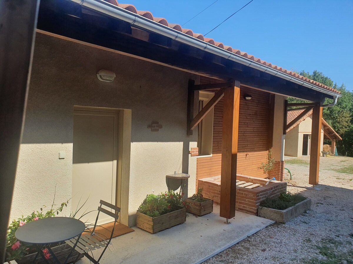 Jolie petite maison indépendante à la campagne