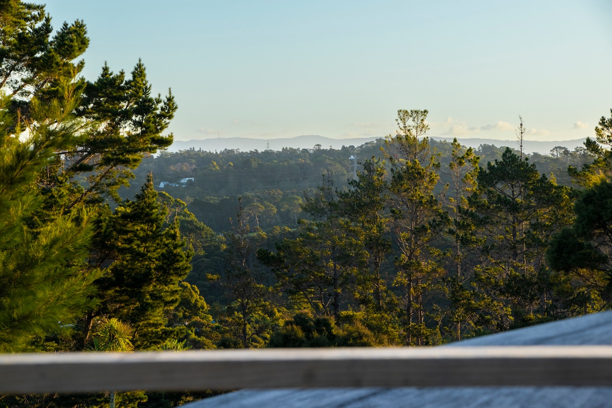 Country views - hot tub - deck - private - Albany