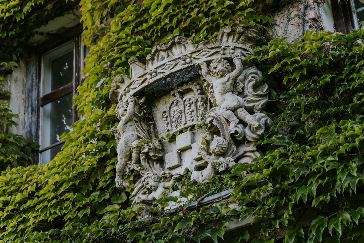 "Sanctum" Schloss Haggenberg