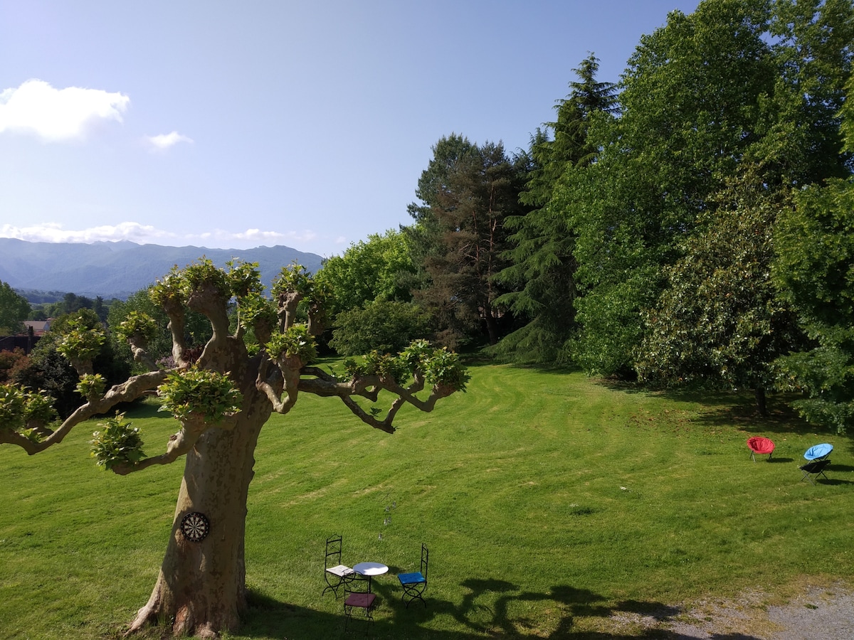 Logement entier dans un écrin de verdure