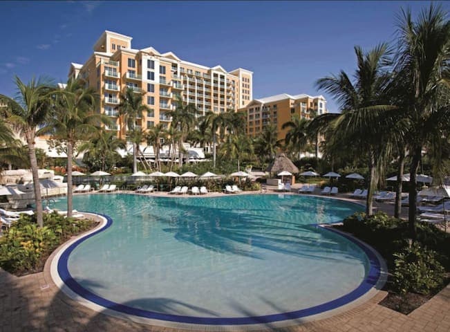 Unique 1BR Suite @Ritz Carlton KeyBiscayne-by VIAC