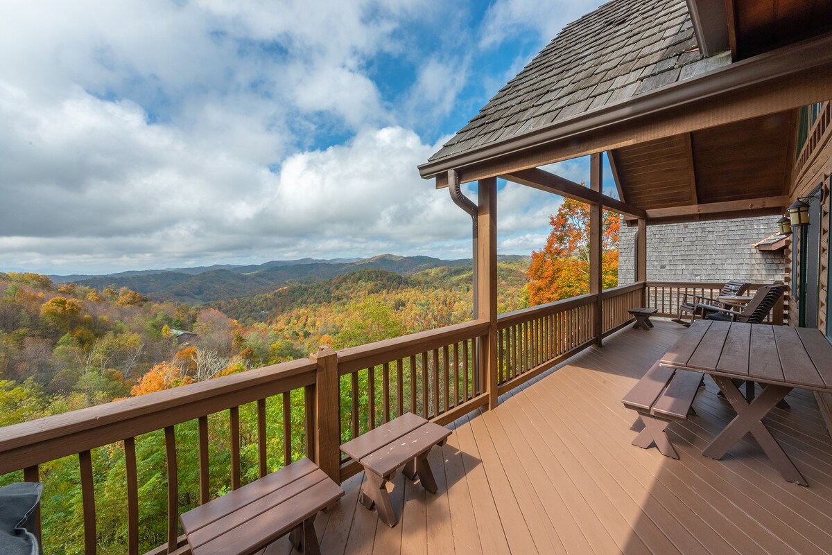 Firefly Cabin! Hot Tub, Sauna, near Ski Resort