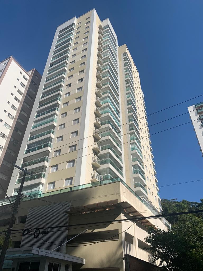 Apartamento em Guarujá, Pitangueiras.