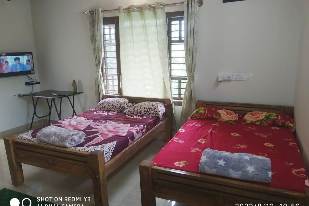 Redof Homestay2 (Come in as guest leave as family)