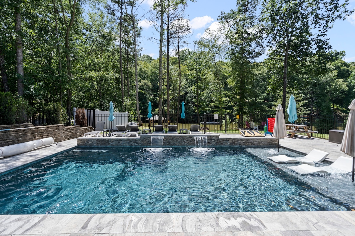 Prívate Resort -MiniGolf, Swimming pool, hot tub…