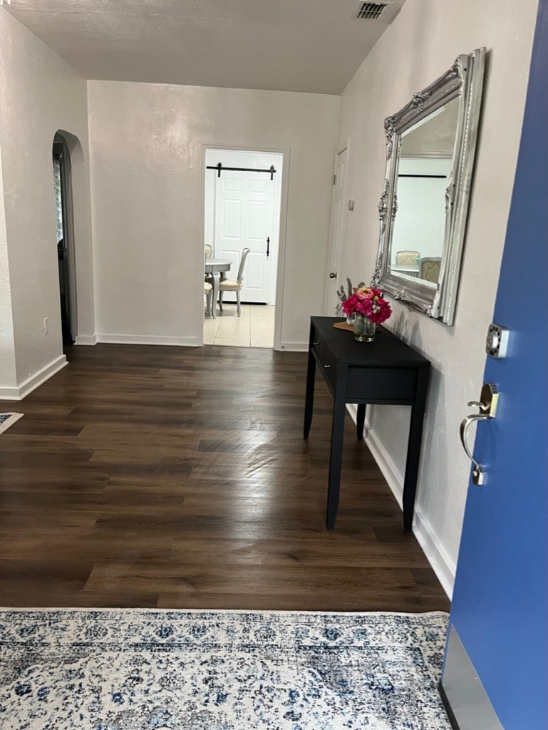 Charming and comfy apt near downtown