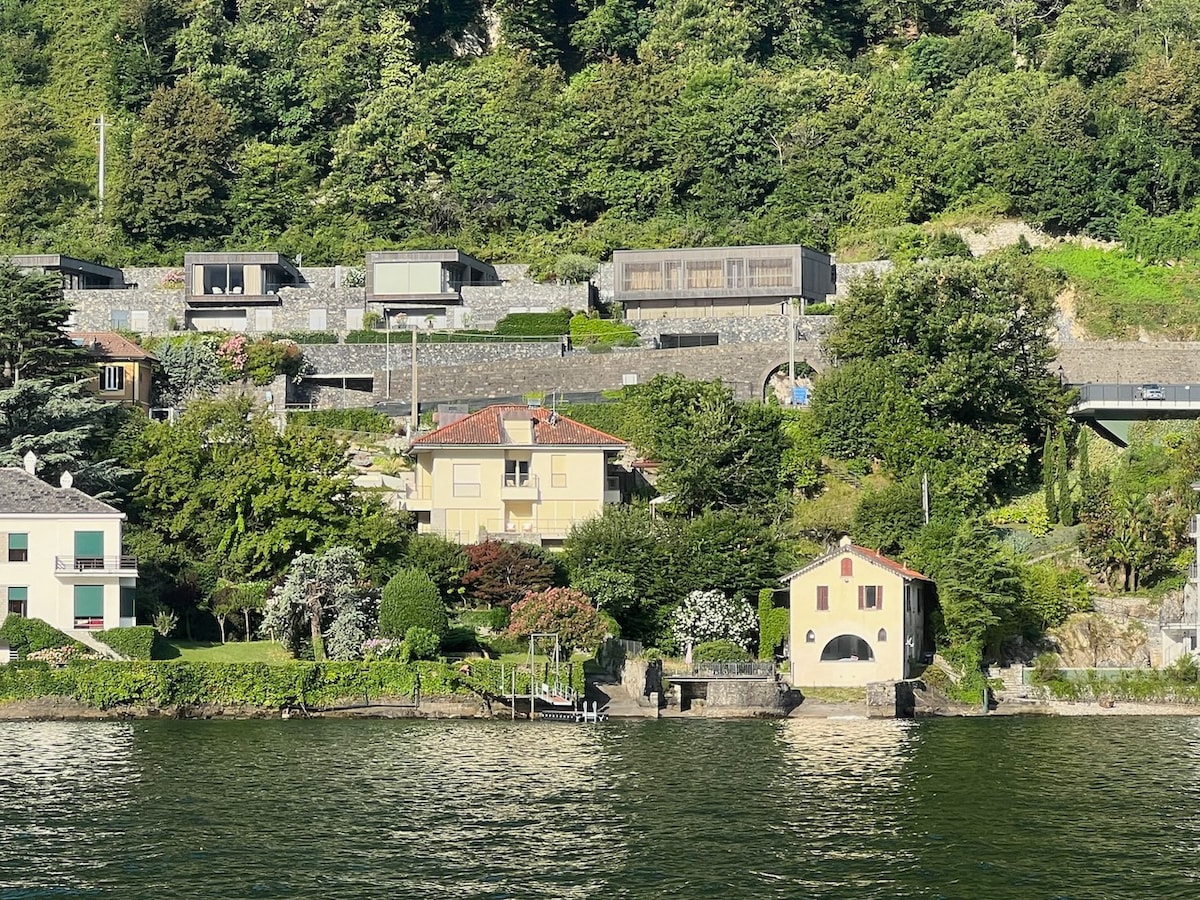 Fra Riva海滨别墅，带水疗和游泳池