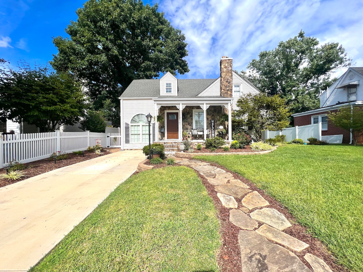 Country Cottage in the City